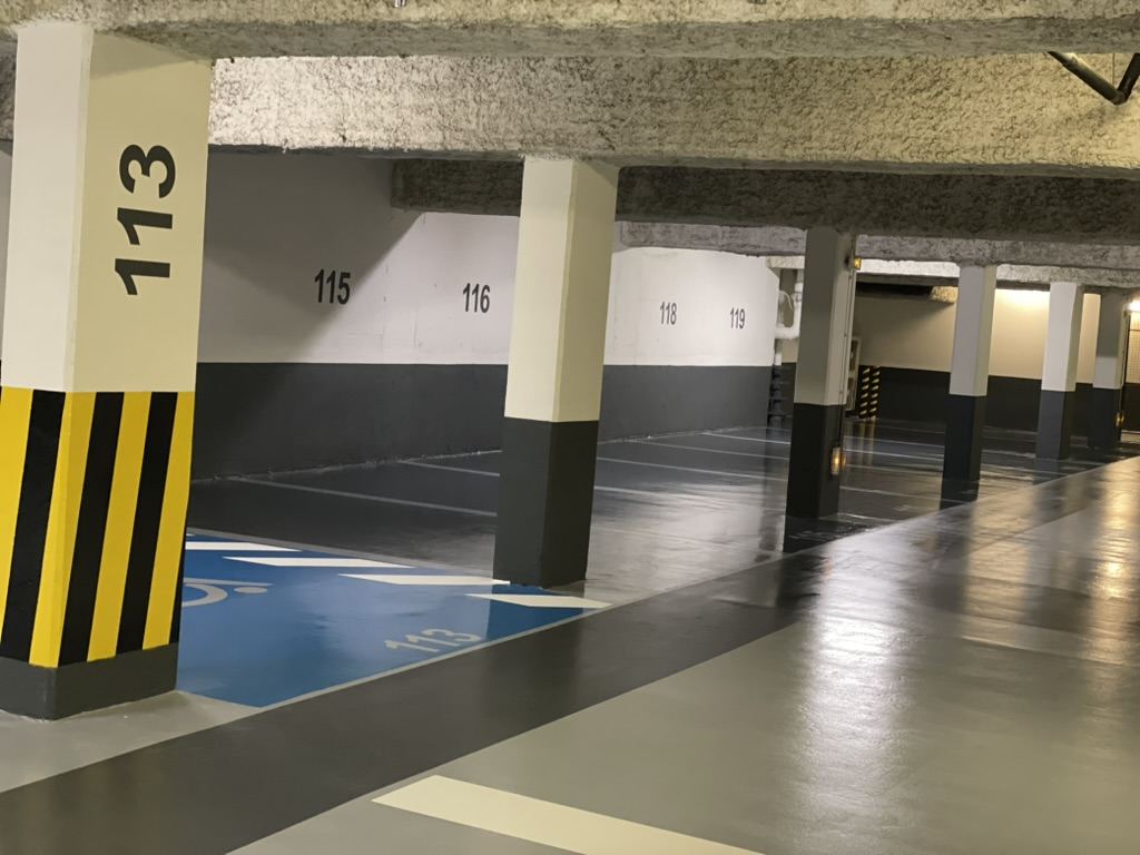 Place PMR et numérotation murale, Boulogne-Billancourt (92)