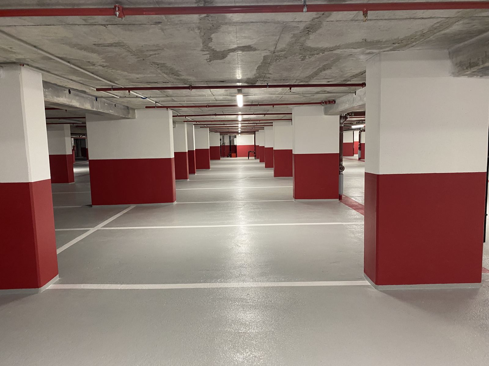 Chantier de peinture de parking